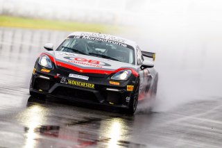 #12 - GB Galvanizing Racing - Vince Gucciardo - Porsche 718 Cayman MR CS l © Race Project l Daniel Kalisz l GT4 Australia | GT4 Australia