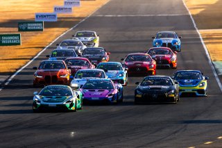 Queensland Raceway, Start, Race 2 l © Race Project l Daniel Kalisz l GT4 Australia | GT4 Australia