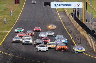 Start, Race 1 Sydney l © Race Project l Daniel Kalisz | GT4 Australia