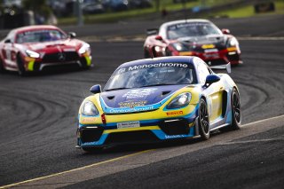 #1 - Method Motorsport - Shane Smollen - Lachlan Mineeff - Porsche 718 Cayman RS CS l © Race Project l Daniel Kalisz | GT4 Australia