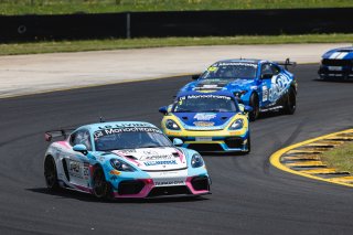 #210 - TekworkX Motorsport - Zoe Woods - Daniel Jilesen - Porsche 718 Cayman GT4 RS CS l © Race Project l Daniel Kalisz | GT4 Australia