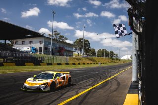 #26 - Zagame Autosport - Jason Yu - Josh Buchan - McLaren Artura GT4 l © Race Project l Daniel Kalisz | GT4 Australia