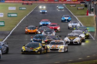 #75 – Tufflift Racing TSM – Zac Soutar – Glenn Nirwan – McLaren Artura GT4 | © Race Project | Daniel Kalisz | © Race Project | Daniel Kalisz