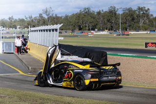 #75 - Tufflift Racing TSM - Zac Soutar - Glenn Nirwan - McLaren Artura GT4 l © Race Project l Daniel Kalisz | GT4 Australia