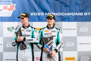 #210 - TekworkX Motorsport / ZW Racing - Nash Morris - Zoe Woods - Porsche 718 Cayman GT4 RS CS l © Race Project l Daniel Kalisz | GT4 Australia