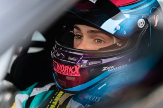 #210 – TekworkX Motorsport / ZW Racing – Zoe Woods – Porsche 718 Cayman GT4 RS CS | © Race Project | Daniel Kalisz | © Race Project | Daniel Kalisz