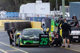 #25 – Method Motorsport – Tom Hayman – Max Geoghegan – McLaren Artura GT4 | © Race Project | Daniel Kalisz | © Race Project | Daniel Kalisz