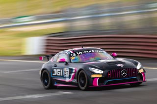 #87 – JGI Triple Eight Racing – Jarrod Hughes / Summer Rintoule – Mercedes-AMG GT4 | © Race Project | Daniel Kaliszv | Daniel Kalisz