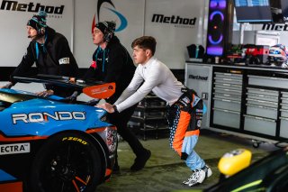 #24 – Method Motorsport – Chaz Mostert / Nathan Morcom / Loclan Hennock – McLaren Artura GT4 | © Race Project | Daniel Kalisz | Daniel Kalisz