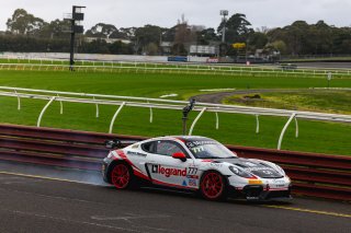 #777 – Method Motorsport – Chris Lillis / Nathan Callaghan – Porsche 718 Cayman GT4 RS CS | © Race Project | Daniel Kalisz | Daniel Kalisz