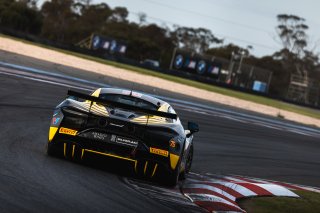 #75 – Tufflift Racing TSM – Zac Soutar / Glenn Nirwan – McLaren Artura GT4 | © Race Project | Daniel Kalisz | Daniel Kalisz