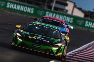 #25 – Method Motorsport – Chaz Mostert / Tom Hayman / Max Geoghegan – McLaren Artura GT4 | © Race Project | Daniel Kalisz | Daniel Kalisz