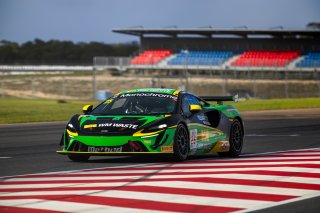 #25 - Method Motorsport - Tom Hayman - Jett Murray - McLaren Artura GT4 l &copy; Jack Martin Photography |  &copy; Jack Martin Photography