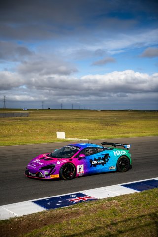 #11 - Method Motorsport - Ryan Sorensen - McLaren Artura GT4 l &copy; Jack Martin Photography | &copy; Jack Martin Photography