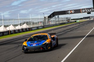 #114 - Team Soutar Motorsport - William Exton - Jack Johnson - McLaren Artura GT4 l &copy; Jack Martin Photography | &copy; Jack Martin Photography