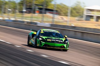 #25 - Method Motorsport - Tom Hayman - Jett Murray - McLaren Artura GT4 l &copy; Jack Martin Photography | &copy; Jack Martin Photography