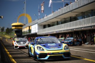 #1 - Method Motorsport - Shane Smollen - Porsche 718 Cayman GT4 RS CS l © Jack Martin Photography l Jack Martin | GT4 Australia