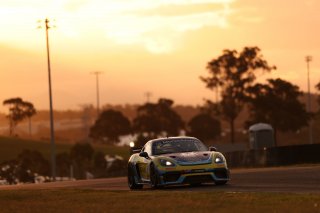 #1 - Method Motorsport - Shane Smollen - Porsche 718 Cayman GT4 RS CS l © Jack Martin Photography l Jack Martin | GT4 Australia