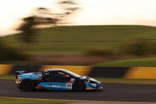 #24 - Method Motorsport - Nathan Morcom - Loclan Hennock - McLaren Artura GT4 l © Jack Martin Photography l Jack Martin | GT4 Australia