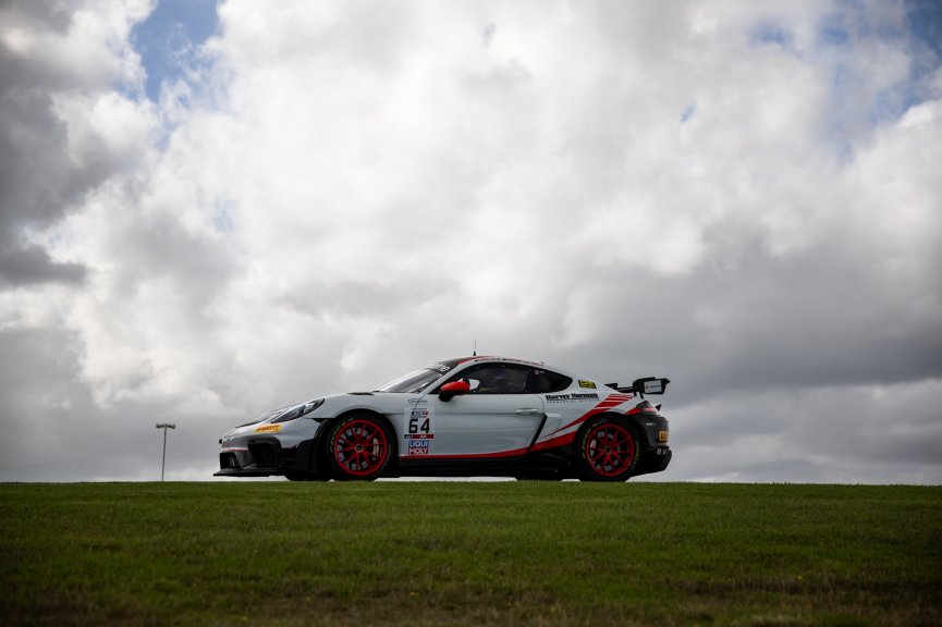 #64 - Method Motorsport - Chris Lillis / Nathan Callaghan - Porsche 718 Cayman GT4 RS CS