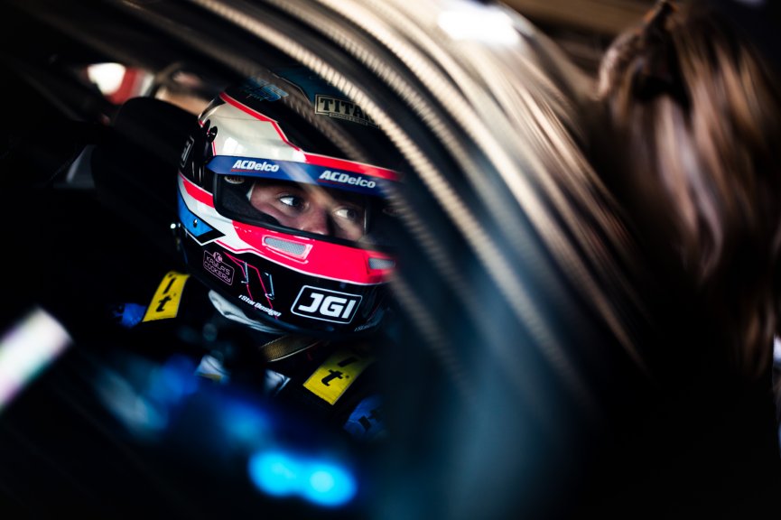 #87 - Method Motorsport - Summer Rintoule / Jarrod Hughes - McLaren Artura GT4