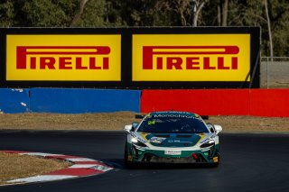 #24 - Method Motorsport - Nathan Morcom - Tom McLennan - McLaren Artura GT4 l © Insyde Media l Rhys Vandersyde l GT4 Australia | GT4 Australia