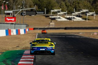 $1 - Method Motorsport - Shane Smollen - Lachlan Mineeff - Porsche 718 Cayman GT4 MR CS l © Insyde Media l Rhys Vandersyde l GT4 Australia | GT4 Australia